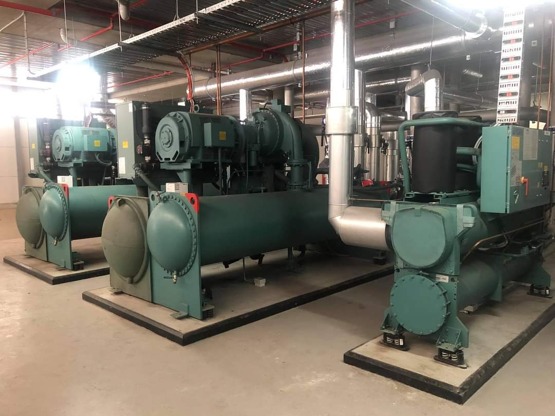 Industrial chiller plant room