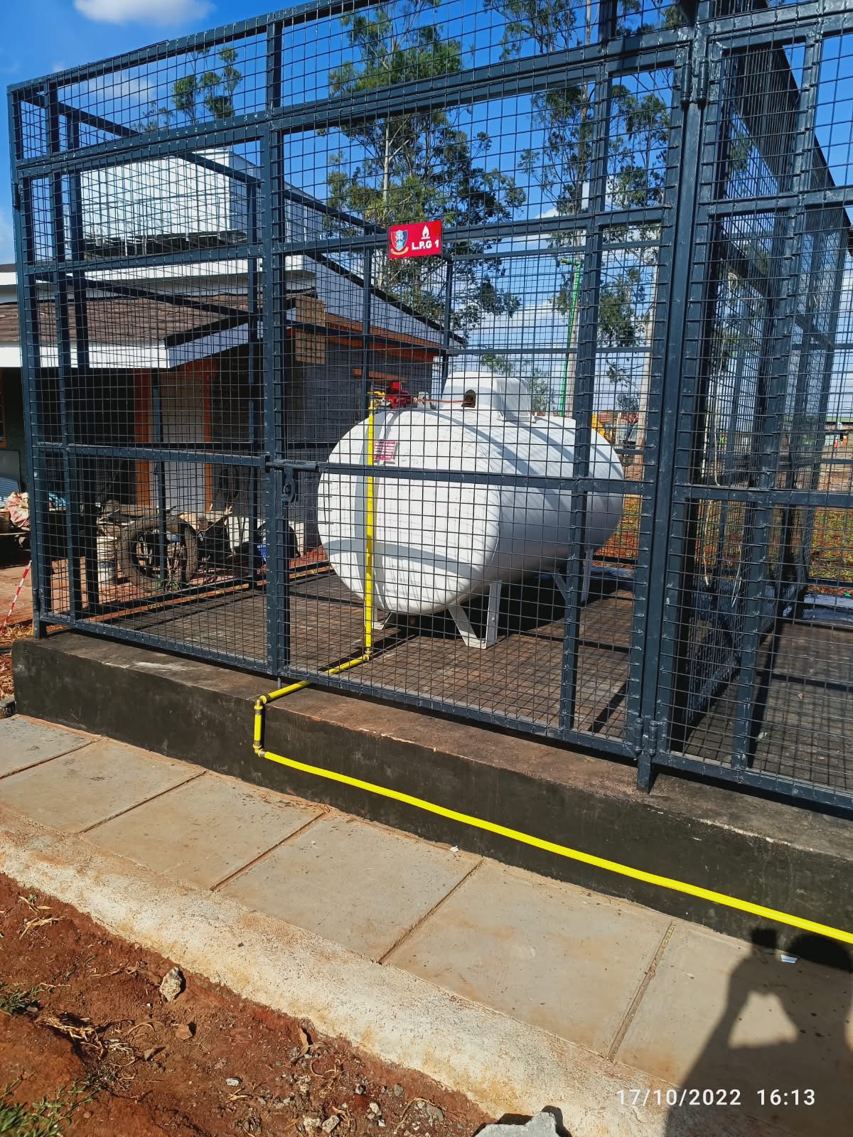 LPG storage tank installation with safety cage